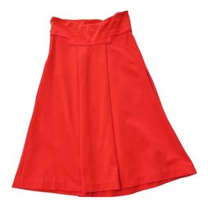 Beautiful empire cut dress in bright 🍊✨